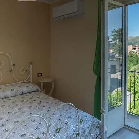 Mandevilla ベッド・アンド・ブレックファスト Caiazzo