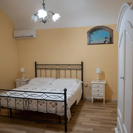 Mandevilla 3* Caiazzo